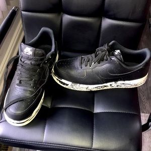 Men nikes great shape